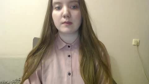 Snapshot of aquanarmin chatting on 02.19.25 Josefin online show from 02.19.25