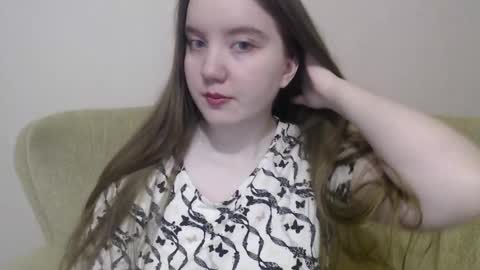 Snapshot of aquanarmin chatting on 11.07.25 Josefin online show from 11.07.25