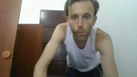 Snapshot of aquilesmade chatting on 11.01.25 Aquilesmade online show from 11.01.25