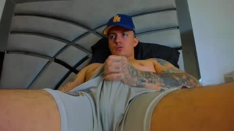 Snapshot of archie_1234 chatting on 11.02.25 Archie online show from 11.02.25