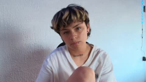 Snapshot of ares_boo chatting on 02.18.25 ares online show from 02.18.25