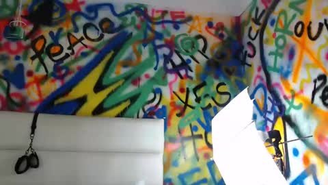 Snapshot of aria_martiin chatting on 02.20.25 aria online show from 02.20.25