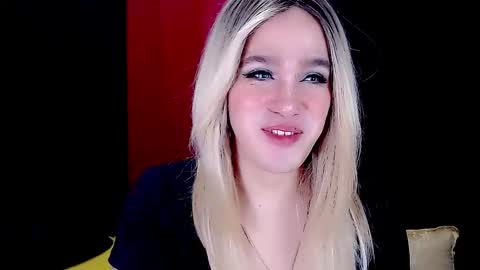 Snapshot of arianne_xoxo777 chatting on 01.11.25 ARIANNE CUMS online show from 01.11.25