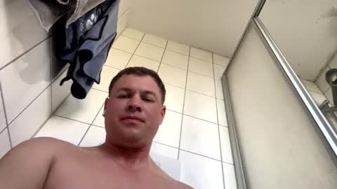 Snapshot of armyskater32 chatting on 03.03.25 armyskater32 online show from 03.03.25