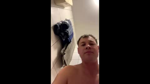 Snapshot of armyskater32 chatting on 10.22.25 armyskater32 online show from 10.22.25