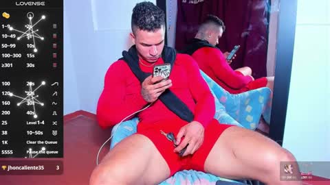 Snapshot of arnold_sexy_hot98 chatting on 01.07.25 arnold sexy hot98 online show from 01.07.25