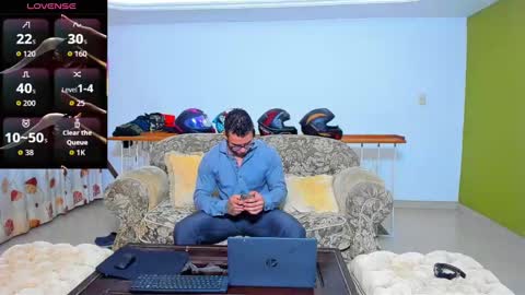 Snapshot of arnold_sexy_hot98 chatting on 10.06.25 arnold sexy hot98 online show from 10.06.25