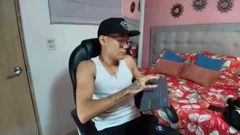aron_big_big online show from 10.21.25