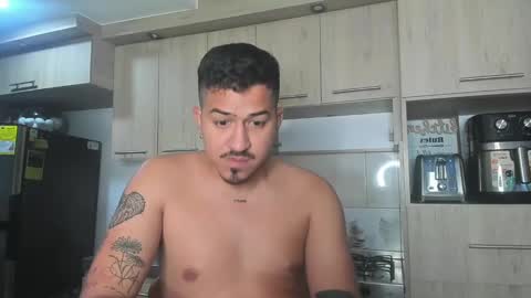 Snapshot of aronwilliams69 chatting on 01.15.25 ARON  Independent model  online show from 01.15.25