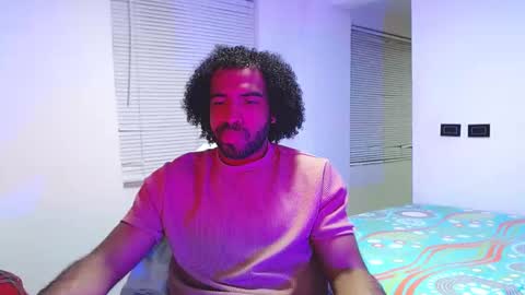 Snapshot of arthur_jamess chatting on 09.25.25 arthur_jamess online show from 09.25.25