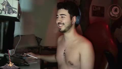 Snapshot of artorias_4 chatting on 01.22.25 artorias 4 online show from 01.22.25