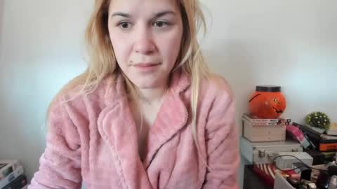 MIA online show from 02.05.25