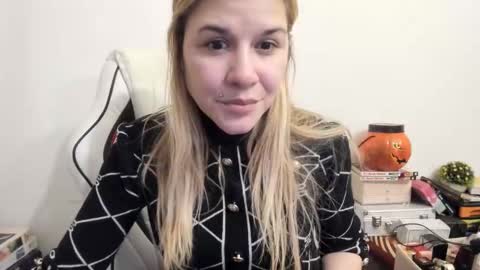 MIA online show from 02.05.25