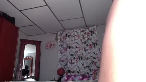 Snapshot of arygreey7 chatting on 10.31.25 ximena online show from 10.31.25