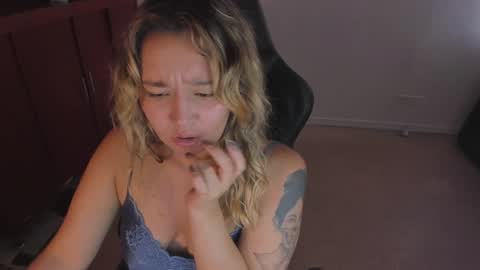 Snapshot of ash_smith1 chatting on 01.08.25 ash_smith1 online show from 01.08.25