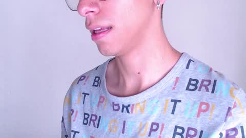 Snapshot of ash_v1 chatting on 02.12.25 Ash online show from 02.12.25