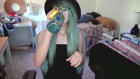 Snapshot of ashethegengar chatting on 09.25.25 Ashley Scarlett online show from 09.25.25