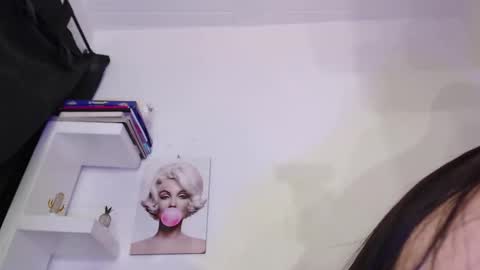 Snapshot of ashlyvesneva chatting on 02.06.25  Ashly online show from 02.06.25