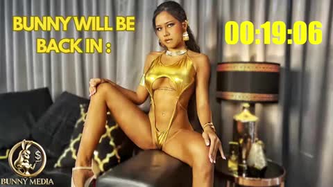 Snapshot of asian_squirt69 chatting on 02.19.25 BUNNY WILDER online show from 02.19.25