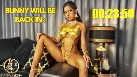 Snapshot of asian_squirt69 chatting on 03.01.25 BUNNY WILDER online show from 03.01.25