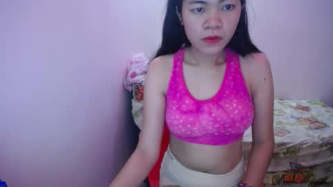 Snapshot of asianhot_babe chatting on 09.17.25 Melody online show from 09.17.25
