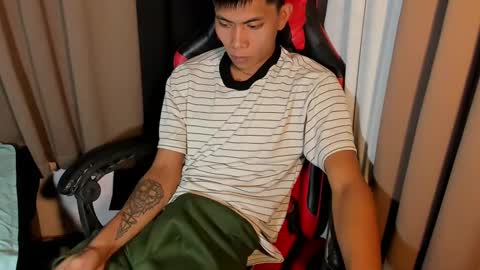 Snapshot of asianplayboyx chatting on 02.20.25 mark online show from 02.20.25