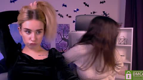 Snapshot of asol_muah chatting on 12.19.24 Asol online show from 12.19.24