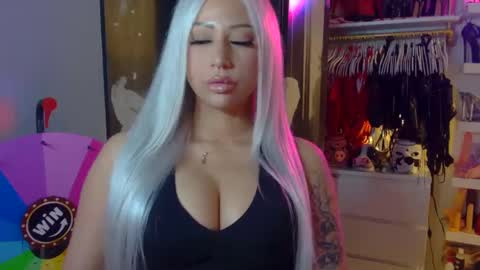 Snapshot of aspenmadden chatting on 09.26.25 iwantaspen online show from 09.26.25