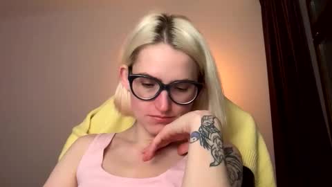 Snapshot of asya_new chatting on 10.05.25 asya_new online show from 10.05.25