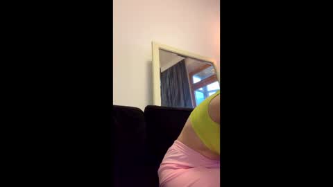 Snapshot of asya_new chatting on 10.06.25 asya_new online show from 10.06.25