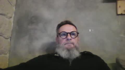 Snapshot of atatanka chatting on 01.05.25 atatanka online show from 01.05.25