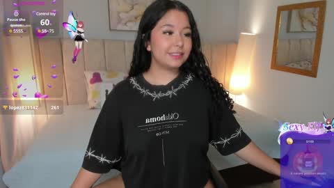 Snapshot of atena_cuteee chatting on 12.13.24 sofia online show from 12.13.24