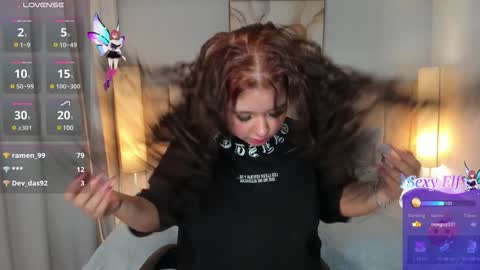 Snapshot of atena_cuteee chatting on 01.18.25 sofia online show from 01.18.25