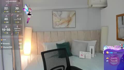 Snapshot of atena_cuteee chatting on 02.20.25 sofia online show from 02.20.25