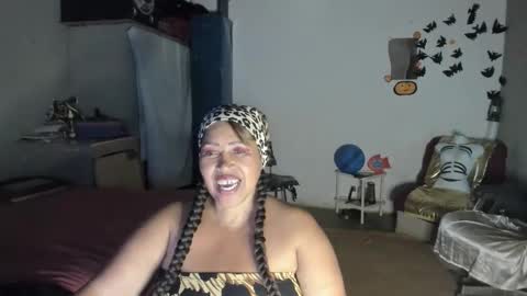 atenea412929 online show from 10.18.25