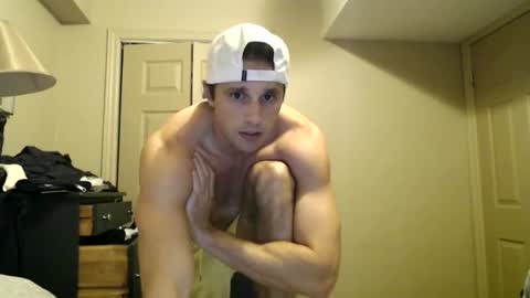 Snapshot of athleteguy55555 chatting on 12.31.24 tommycb55555 online show from 12.31.24