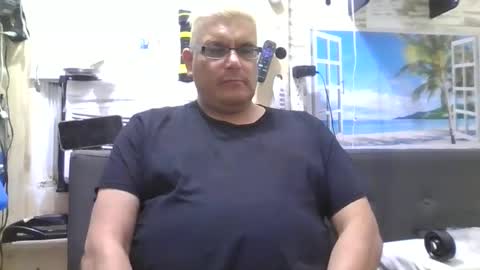 Snapshot of atr2424 chatting on 12.15.24 A online show from 12.15.24