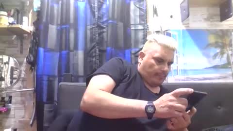 Snapshot of atr2424 chatting on 01.03.25 A online show from 01.03.25