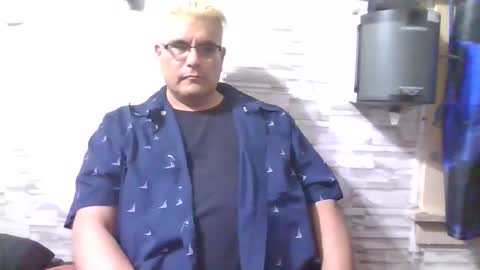 Snapshot of atr2424 chatting on 02.01.25 A online show from 02.01.25