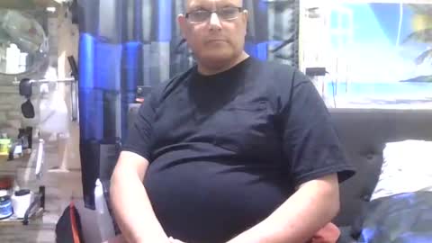 Snapshot of atr2424 chatting on 02.05.25 A online show from 02.05.25