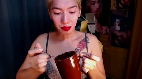 Miss awra online show from 01.21.25