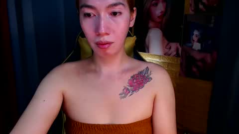 Miss awra online show from 10.17.25