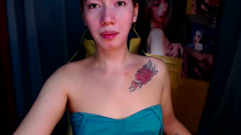 Miss awra online show from 10.18.25