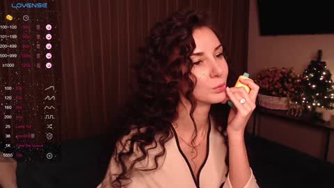 Snapshot of auroragreys chatting on 12.14.24 Aurora online show from 12.14.24