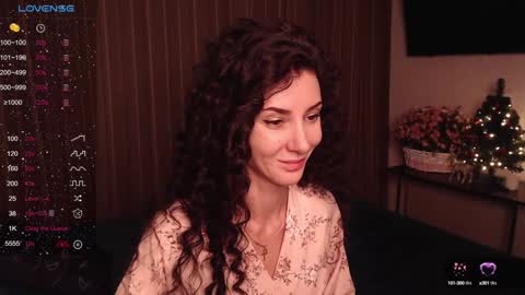 Snapshot of auroragreys chatting on 12.28.24 Aurora online show from 12.28.24