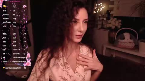 Snapshot of auroragreys chatting on 02.23.25 Aurora online show from 02.23.25