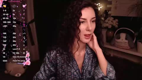 Snapshot of auroragreys chatting on 02.24.25 Aurora online show from 02.24.25