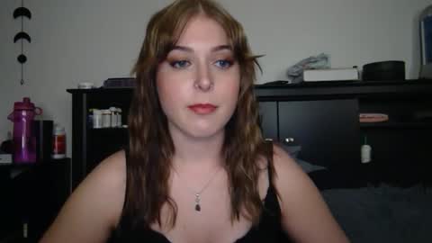 Snapshot of auroralightz1 chatting on 10.24.25 auroralightz1 online show from 10.24.25