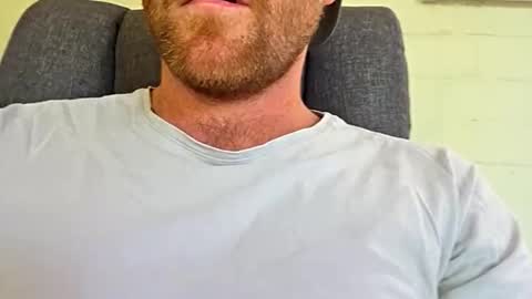 aussie_dadbod101 online show from 10.15.25