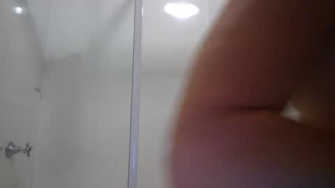 Snapshot of aussielovingxxx chatting on 12.03.24 Milf4u online show from 12.03.24